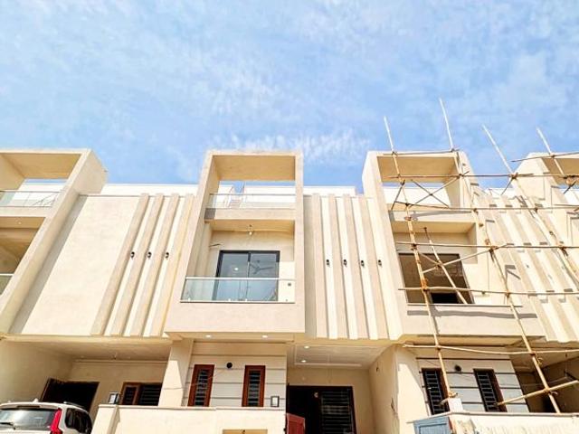Resale | 4 BHK + Pooja Room,Study Room 111 Sq.Yd. Villa in Vaishali Nagar