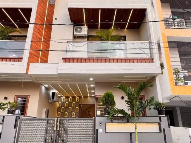 Resale | 4 BHK + Pooja Room,Study Room 133 Sq.Ft. Villa in Dhawas