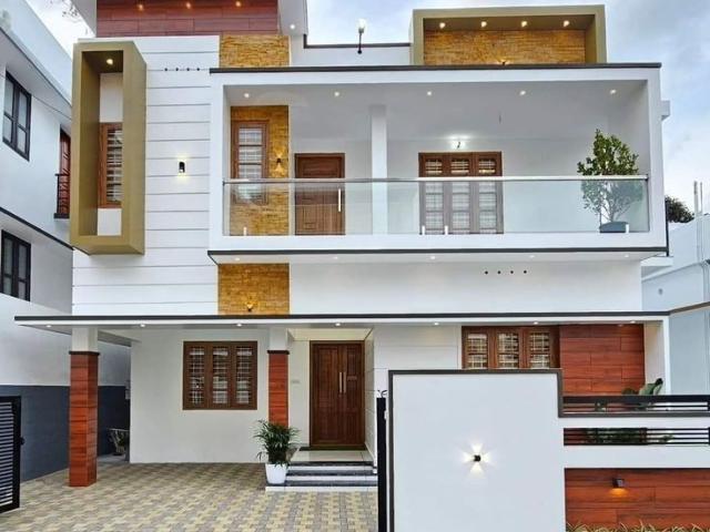 Resale | 4 BHK + Pooja Room,Study Room 2400 Sq.Ft. Villa in High Grounds