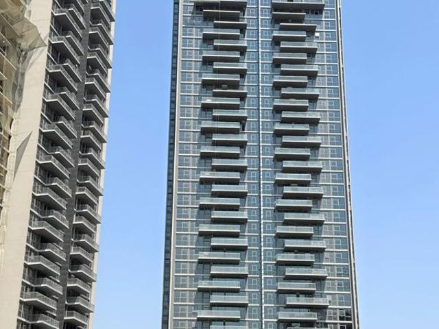 Resale | 4 BHK + Prayer Room 1800 Sq.Ft. Apartment in Capricorn One Green Park