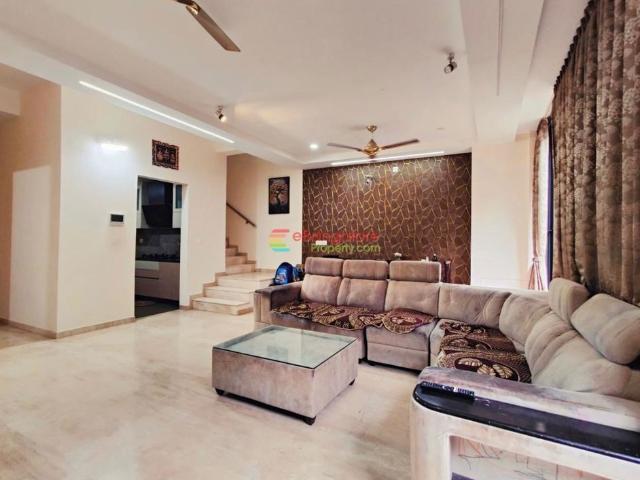 Resale | 4 BHK + Prayer Room 2952 Sq.Ft. Villa in Alanoville Apartments