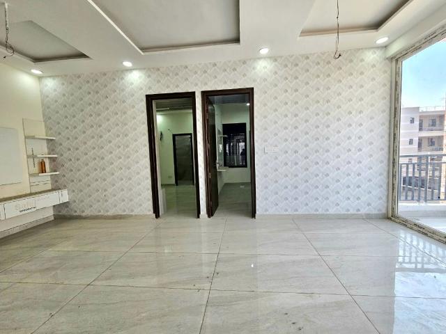 Resale | 4 BHK + Prayer Room,Extra Room 2200 Sq.Ft. Apartment in Hosur Road