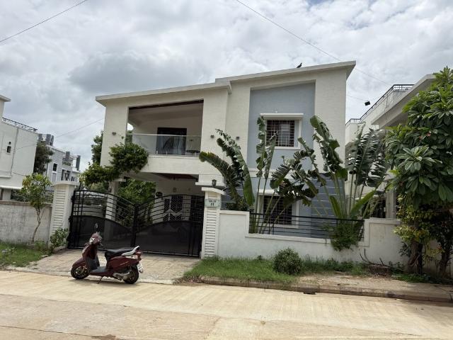 Resale | 4 BHK + Prayer Room,Extra Room 3307 Sq.Ft. Villa in Sainikpuri