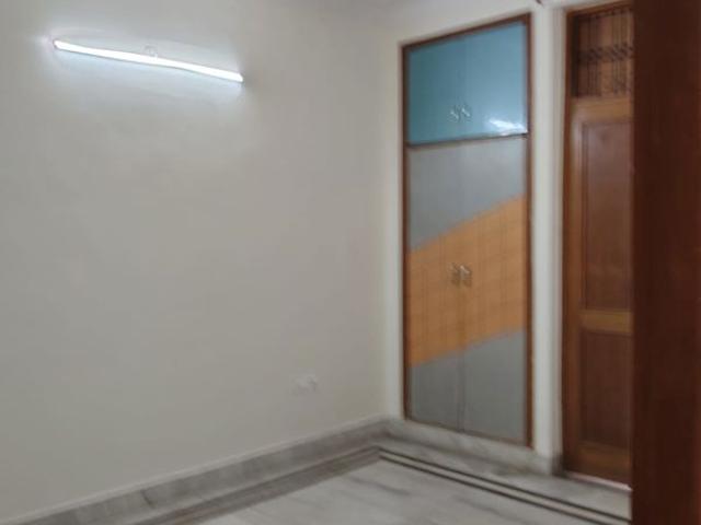 Resale | 4 BHK + Prayer Room,Servant Room,Study Room 162 Sq.Mt. Independent House in Sector 36