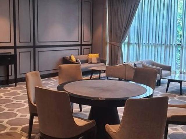 Resale | 4 BHK + Prayer Room,Servant Room,Study Room 2355 Sq.Ft. Apartment in Paras Dews