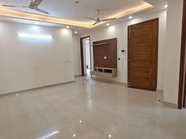 Resale | 4 BHK + Prayer Room,Servant Room,Study Room 3722 Sq.Ft. Apartment in M3M Altitude