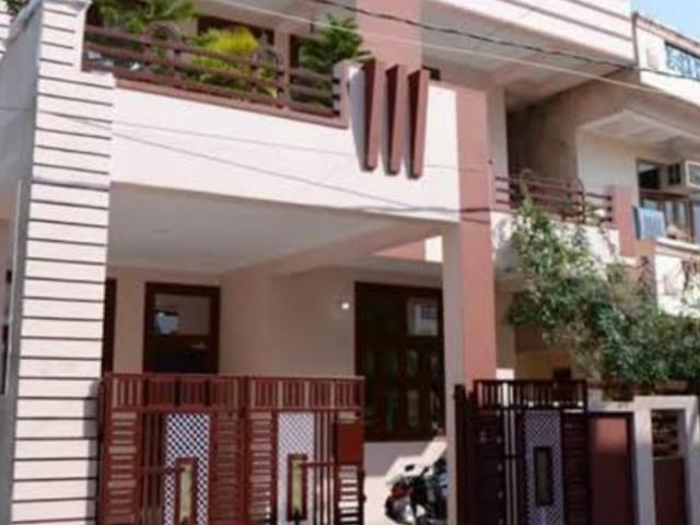 Resale | 4 BHK + Prayer Room,Servant Room,Study Room,Extra Room 450 Sq.Yd. Independent House in Safdarjung Enclave