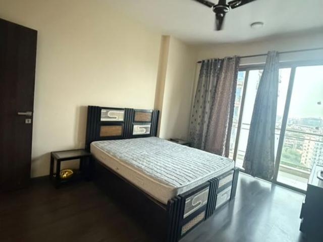 Resale | 4 BHK + Prayer Room,Servant Room,Study Room,Extra Room,Basement,Store Room 2450 Sq.Ft. Apartment in Hero Homes Gurgaon