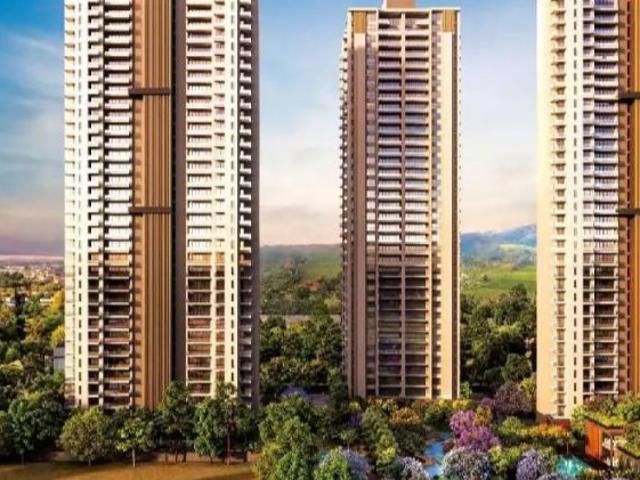 Resale | 4 BHK + Prayer Room,Servant Room,Study Room,Extra Room,Basement,Store Room 4800 Sq.Ft. Apartment in Silverglades The Legacy