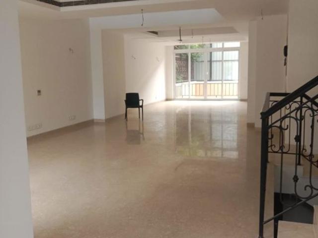 Resale | 4 BHK + Prayer Room,Servant Room,Study Room,Extra Room,Basement,Store Room 5600 Sq.Ft. Villa in Emaar Marbella