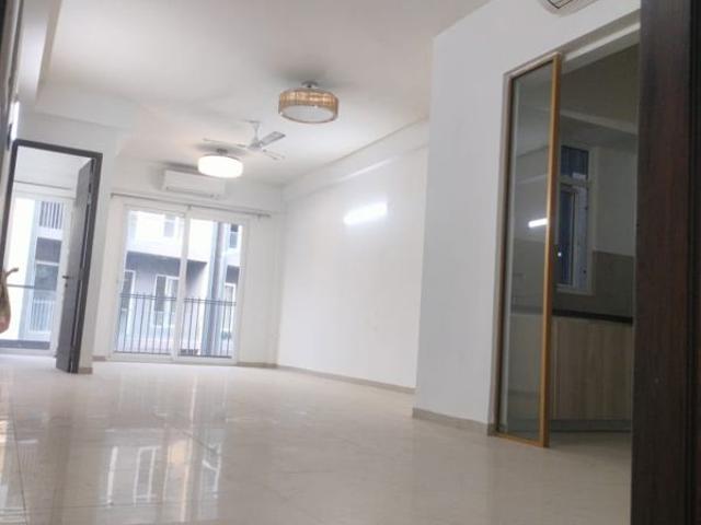 Resale | 4 BHK + Prayer Room,Servant Room,Study Room,Store Room 6835 Sq.Ft. Apartment in Ambience Caitriona