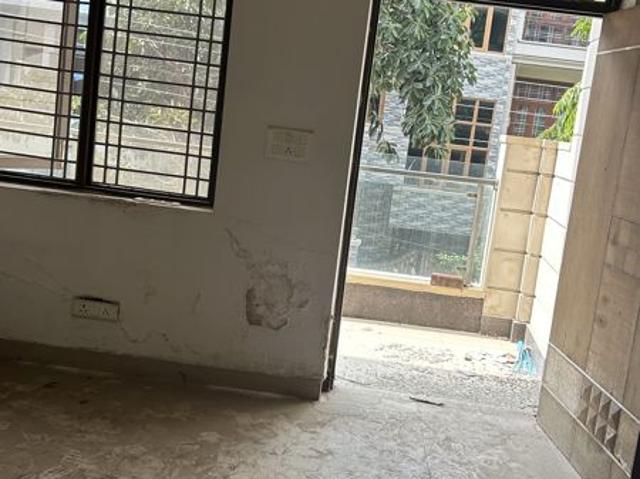Resale | 4 BHK + Prayer Room,Servant Room 114 Sq.Mt. Villa in RWA Apartments Sector 19