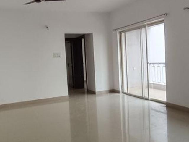 Resale | 4 BHK + Prayer Room,Servant Room 2550 Sq.Ft. Apartment in Kolte Patil Green Groves