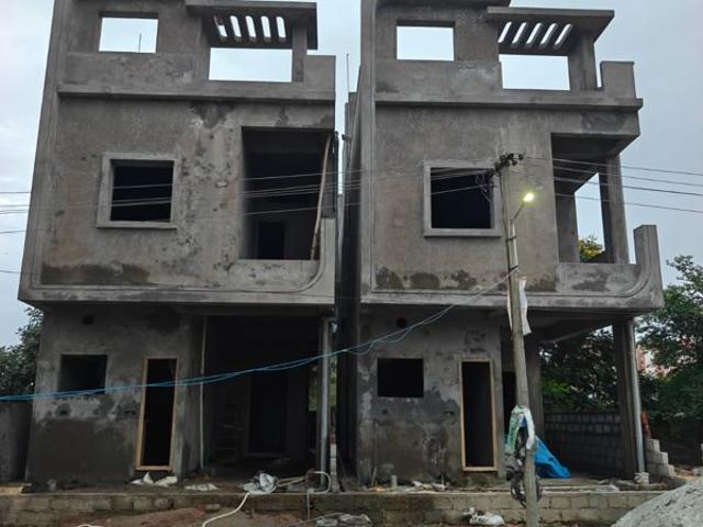 Resale | 4 BHK + Prayer Room,Servant Room 3711 Sq.Ft. Apartment in M3M Altitude