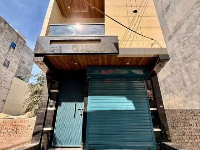 Resale | 4 BHK + Prayer Room,Store Room 452 Sq.Ft. Independent House in Uttam Nagar