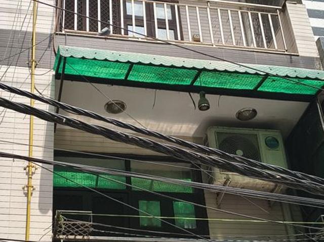 Resale | 50 Sq.Yd. Apartment in Uttam Nagar
