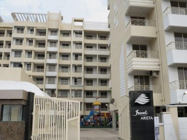 Resale | 586 Sq.Ft. Apartment in Navali