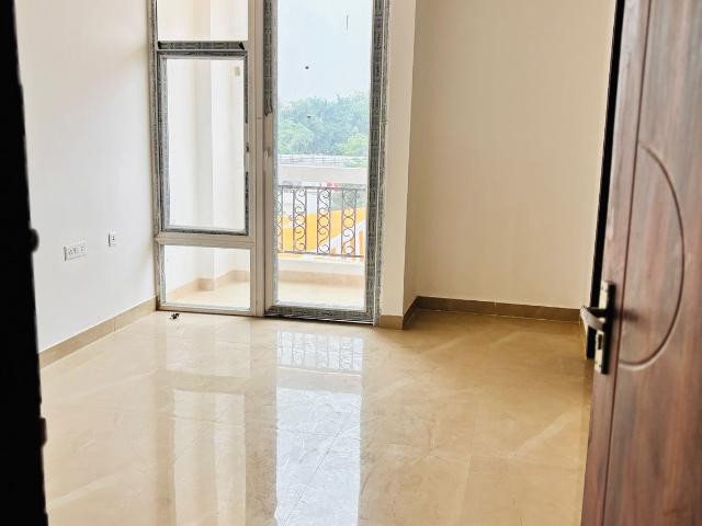 Resale | 5 BHK 1250 Sq.Ft. Villa in Vinamra Khand 3