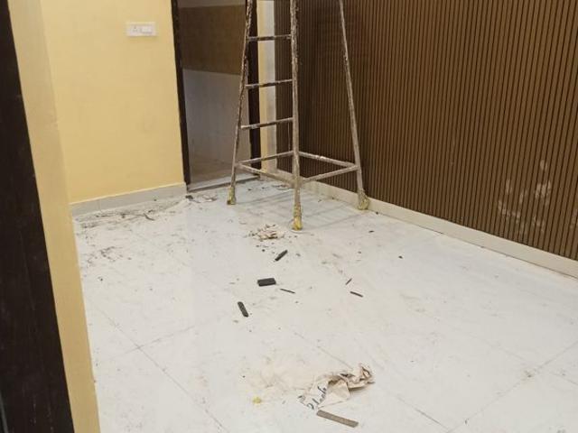 Resale | 5 BHK + 1250 Sq.Ft. Villa in Kamta