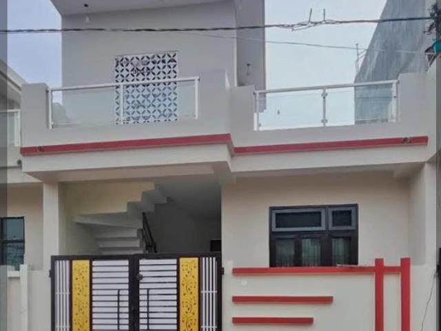 Resale | 5 BHK 1205 Sq.Ft. Independent House in RWA Apartments Sector 19