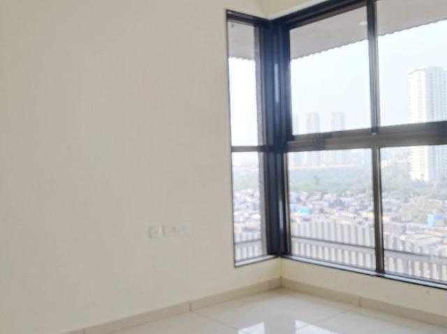 Resale | 5 BHK 1450 Sq.Ft. Apartment in Chandak 34 Park Estate