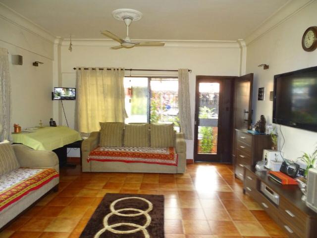 Resale | 5 BHK 140 Sq.Ft. Independent House in Ahuja Cottage Land