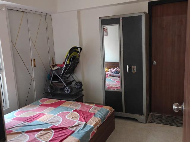 Resale | 5 BHK + 1500 Sq.Ft. Apartment in Lodha Amara