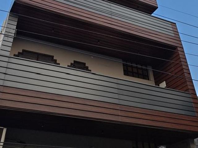 Resale | 5 BHK + 150 Sq.Yd. Independent House in Avantika Colony