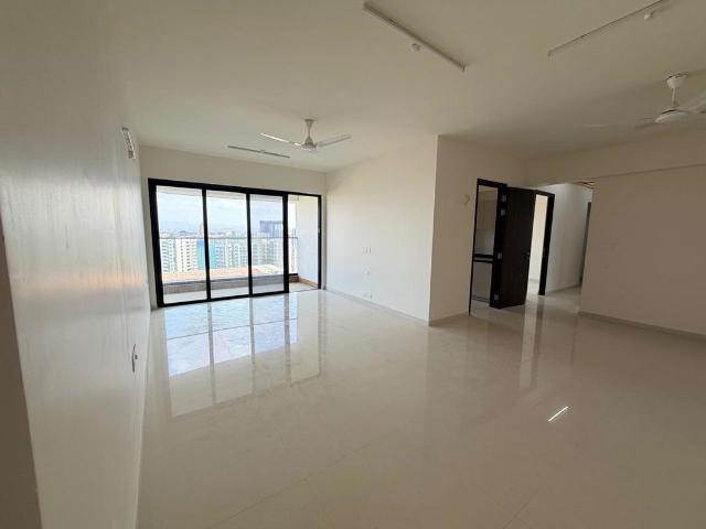 Resale | 5 BHK 1664 Sq.Ft. Apartment in Kalpataru Magnus