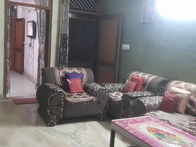 Resale | 5 BHK 1800 Sq.Ft. Villa in RWA Apartments Sector 41