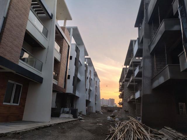 Resale | 5 BHK 1832 Sq.Ft. Villa in VK Sky Villa