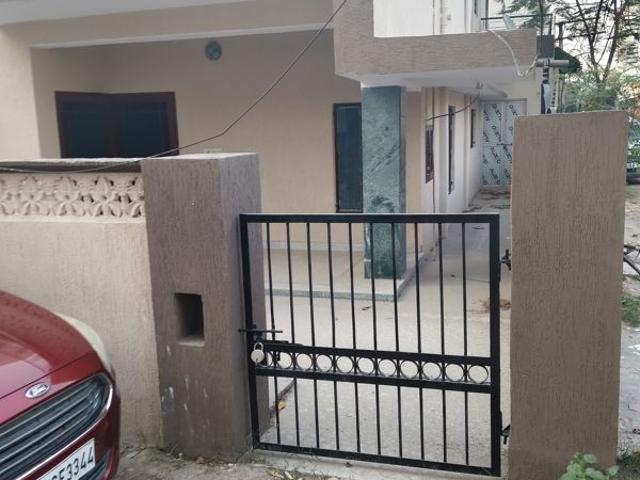 Resale | 5 BHK 183 Sq.Yd. Independent House in Ramnagar
