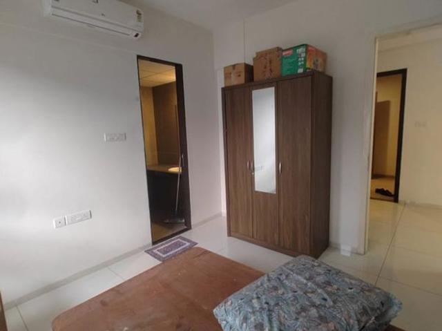 Resale | 5 BHK 2167 Sq.Ft. Apartment in Kolte Patil 24K Opula