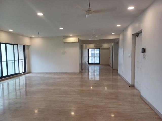 Resale | 5 BHK + 2200 Sq.Ft. Apartment in DLH Sorrento