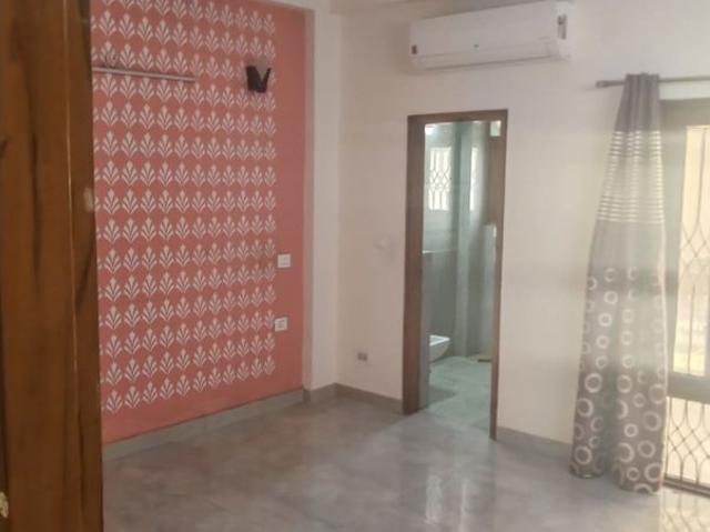 Resale | 5 BHK 233 Sq.Yd. Villa in Chitra Vihar