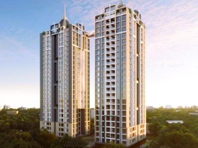 Resale | 5 BHK 2412 Sq.Ft. Apartment in Model colony