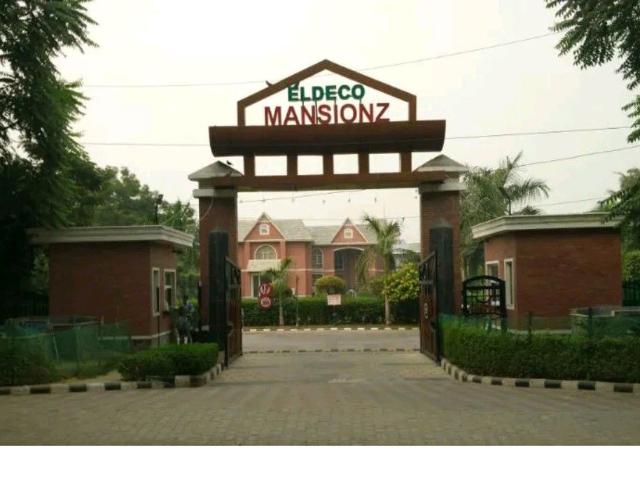 Resale | 5 BHK 260 Sq.Yd. Villa in Eldeco Mansionz