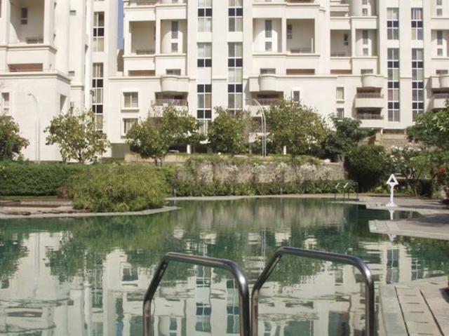 Resale | 5 BHK + 2700 Sq.Ft. Villa in Clover Highlands