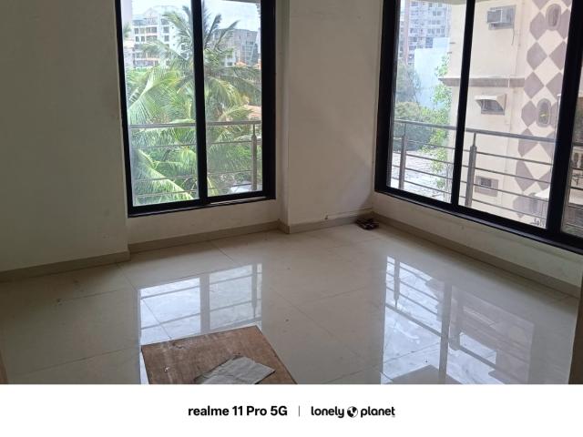 Resale | 5 BHK 3000 Sq.Ft. Apartment in Taksheel The Manor