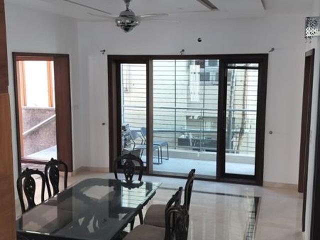 Resale | 5 BHK + 3000 Sq.Ft. Penthouse in Mantri Astra