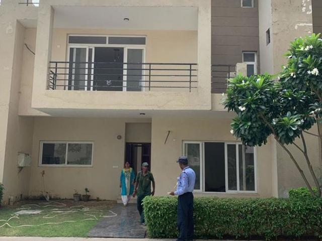 Resale | 5 BHK 300 Sq.Yd. Villa in Mapsko Casa BellA Villas