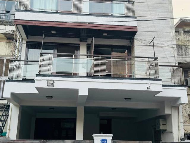 Resale | 5 BHK 3013 Sq.Ft. Independent House in ARV Park