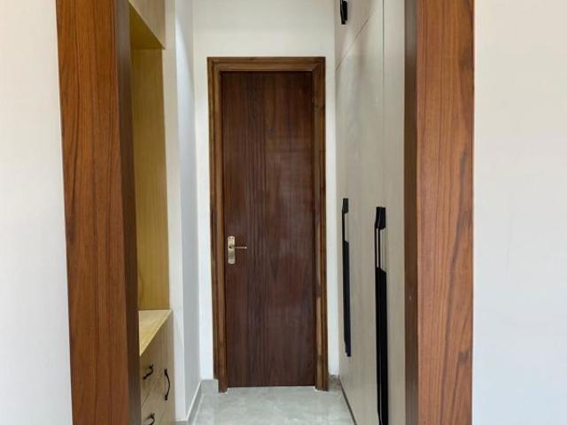 Resale | 5 BHK 301 Sq.Yd. Independent House in Aerocity