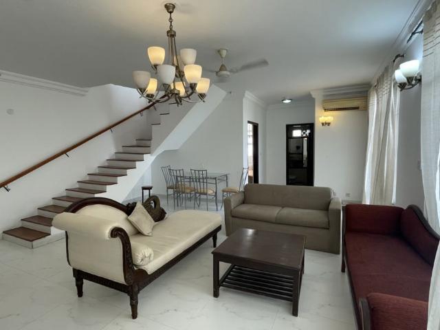 Resale | 5 BHK 3250 Sq.Ft. Penthouse in DLF Regency Park II