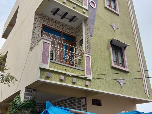 Resale | 5 BHK 350 Sq.Yd. Independent House in Dlf Ankur Vihar