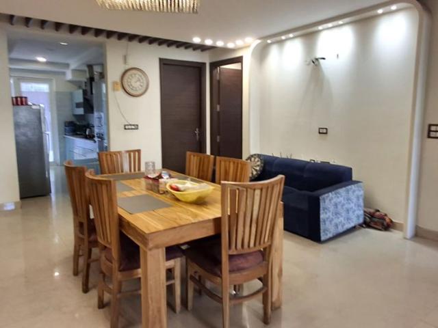Resale | 5 BHK 368 Sq.Ft. Villa in DLF Phase II