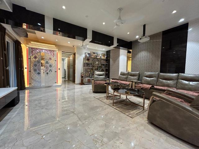 Resale | 5 BHK 3750 Sq.Ft. Apartment in Sinhagad Road