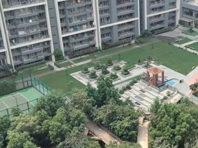 Resale | 5 BHK + 3754 Sq.Ft. Apartment in Godrej Woods