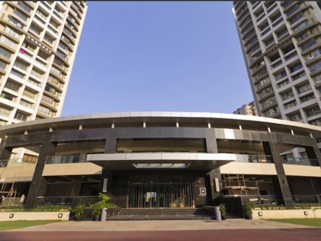Resale | 5 BHK 3700 Sq.Ft. Apartment in Ashok Towers