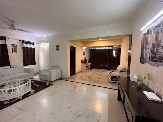 Resale | 5 BHK + 3700 Sq.Ft. Apartment in Suncity Essel Tower